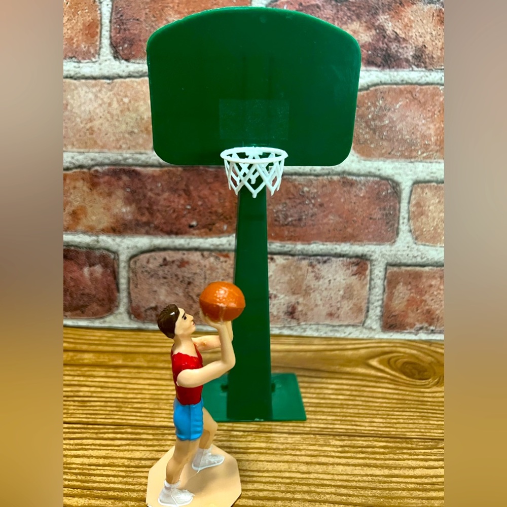 Vintage Cake Topper Basketball